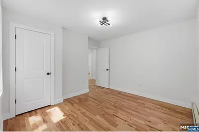 203-205 Hansbury, Newark, NJ 07112 - Photo 28
