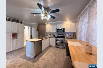 436-438 Knickerbocker Avenue, Paterson, NJ 07503 - Photo 8