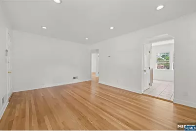 166 Beverly Hill Road, Clifton, NJ 07012 - Photo 4