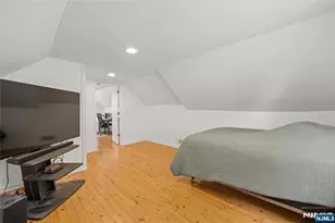 166 Beverly Hill Rd, Clifton, NJ 07012 - Photo 10
