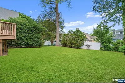 166 Beverly Hill Road, Clifton, NJ 07012 - Photo 16