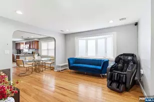 246 E 2nd Ave, Roselle, NJ 07203 - Photo 2