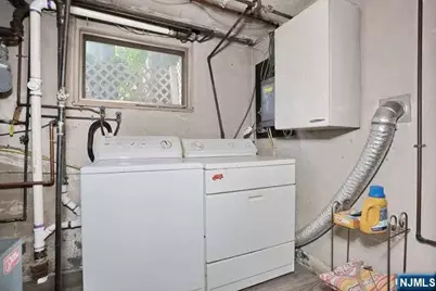65 Haven Avenue, Bergenfield, NJ 07621 - Photo 24