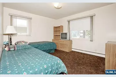 65 Haven Avenue, Bergenfield, NJ 07621 - Photo 14