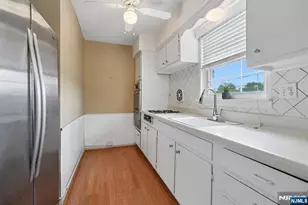 18 Wedgewood Dr 25, Verona, NJ 07044 - Photo 14