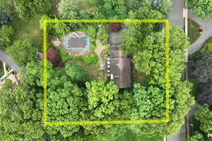 9 Lyncrest Dr, Paramus, NJ 07652 - Photo 12