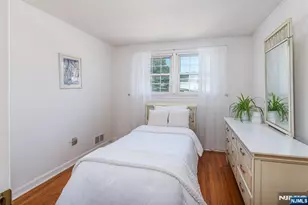 112 Berdan St, Rochelle Park Township, NJ 07662 - Photo 12