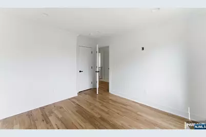 95 Huron Avenue, Clifton, NJ 07013 - Photo 26