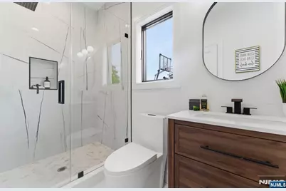 95 Huron Avenue, Clifton, NJ 07013 - Photo 18