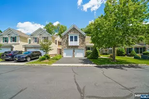 11 Hopkins Ct, Parsippany, NJ 07054 - Photo 2