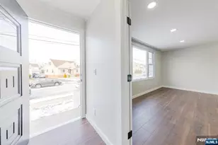 34 Kearney St, Lyndhurst Township, NJ 07071 - Photo 2