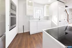 34 Kearney St, Lyndhurst Township, NJ 07071 - Photo 8
