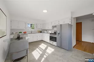 384 Delawanna Ave, Clifton, NJ 07014 - Photo 4