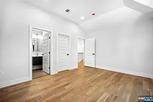 33 Lincoln Ave, River Edge, NJ 07661 - Photo 28