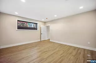 33 Lincoln Ave, River Edge, NJ 07661 - Photo 38