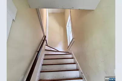 296 Woodside Avenue, Newark, NJ 07104 - Photo 2