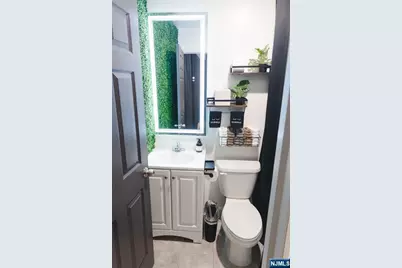 67 S 13th Street, Newark, NJ 07107 - Photo 18