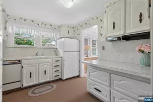 189 Tappan Ave, Belleville, NJ 07109 - Photo 8