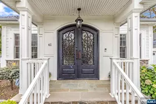 61 Roosevelt St, Cresskill, NJ 07626 - Photo 2