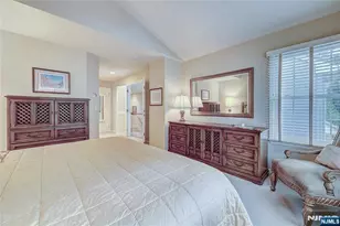 26 Depaolo Ct, Roseland, NJ 07068 - Photo 10