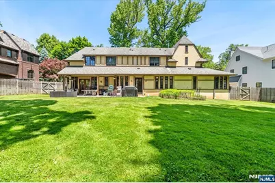314 Winthrop Road, Teaneck Township, NJ 07666 - Photo 42