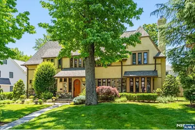 314 Winthrop Road, Teaneck Township, NJ 07666 - Photo 4