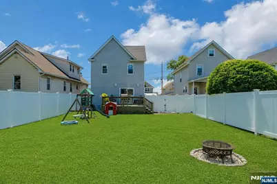 633 Lake Avenue, Lyndhurst Township, NJ 07071 - Photo 26