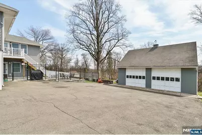 245 Barnert Avenue, Totowa, NJ 07512 - Photo 26