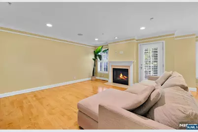 196 Blue Heron Drive 196 #196, Secaucus, NJ 07094 - Photo 8