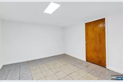 298 Belleville Turnpike, North Arlington, NJ 07031 - Photo 20