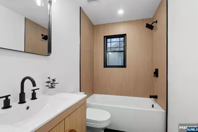307 Hillside Avenue, Nutley, NJ 07110 - Photo 30