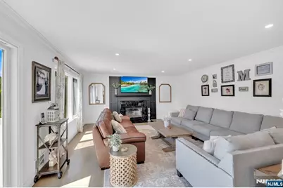 22 Fox Boro Road, Wayne, NJ 07470 - Photo 14