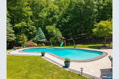 17 Cromwell Drive, Chester, NJ 07930 - Photo 6