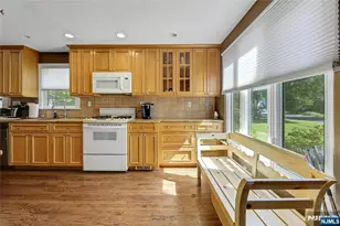 19 Harsen Rd, Tenafly, NJ 07670 - Photo 8