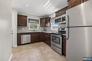 318 Greenwich St, Greenwich Township, NJ 08886 - Photo 8
