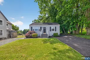 318 Greenwich St, Greenwich Township, NJ 08886 - Photo 4