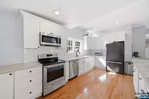 12 Overlook Dr, Denville, NJ 07834 - Photo 10