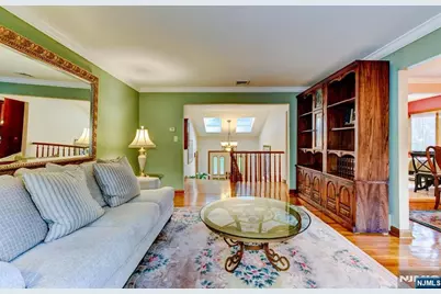11 Yellow Brick Road, Wayne, NJ 07470 - Photo 8