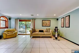 11 Yellow Brick Rd, Wayne, NJ 07470 - Photo 28