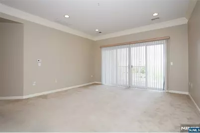 8208 Warrens Way, Wanaque, NJ 07465 - Photo 12