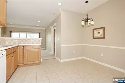 8208 Warrens Way, Wanaque, NJ 07465 - Photo 18