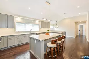 655 Floyd St, Englewood Cliffs, NJ 07632 - Photo 4