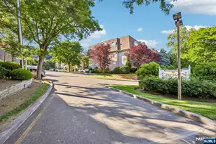 100 Crown Ct 471, Edgewater, NJ 07020 - Photo 32