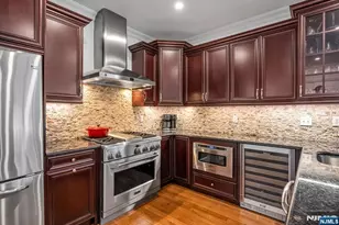 1302 Rio Vista Ln, Northvale, NJ 07647 - Photo 10