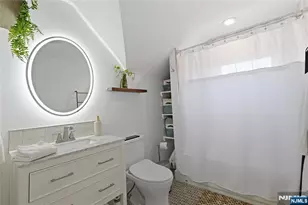 307 Farview Ave, Paramus, NJ 07652 - Photo 32