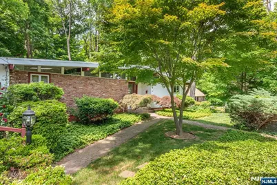 6 Mohawk Trail, Ringwood, NJ 07456 - Photo 2