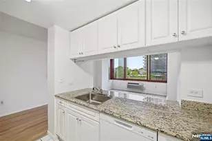 100 Old Palisade Road 1613, Fort Lee, NJ 07024 - Photo 22