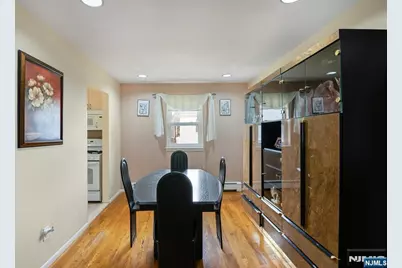 2-02 Virginia Drive 202B #202B, Fair Lawn, NJ 07410 - Photo 6