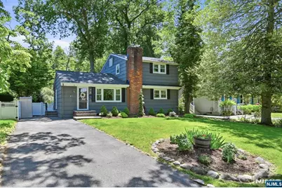 36 Calumet Avenue, Oakland, NJ 07436 - Photo 2