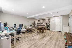 850 Edgewater Ave, Ridgefield, NJ 07657 - Photo 24
